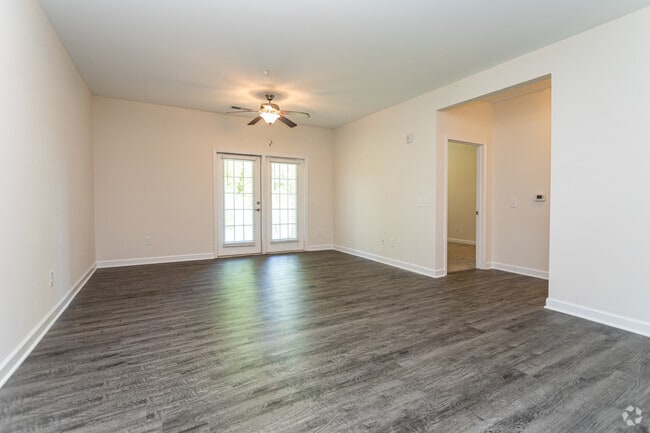 1BD, 1BA Living Room Photo
