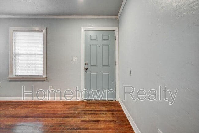 Photo - 3200 SW 38th St