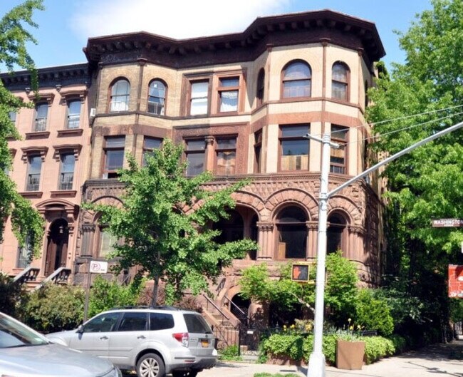 Photo - 229 Washington Ave