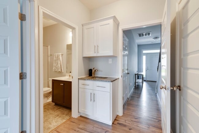 Photo - 2272 Perennial Cir