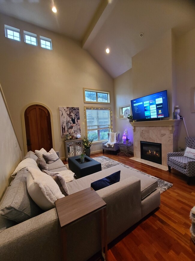 Photo - 4034 Scottdale St