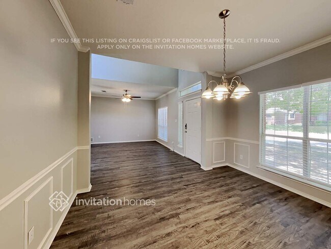 Photo - 828 Sansome Dr