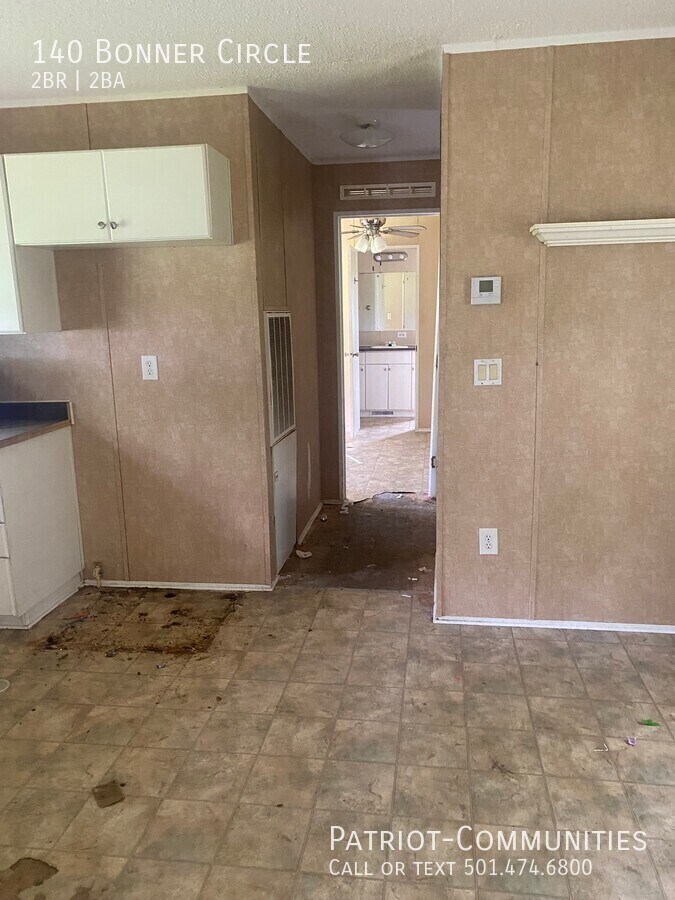 Photo - 140 Bonner Cir