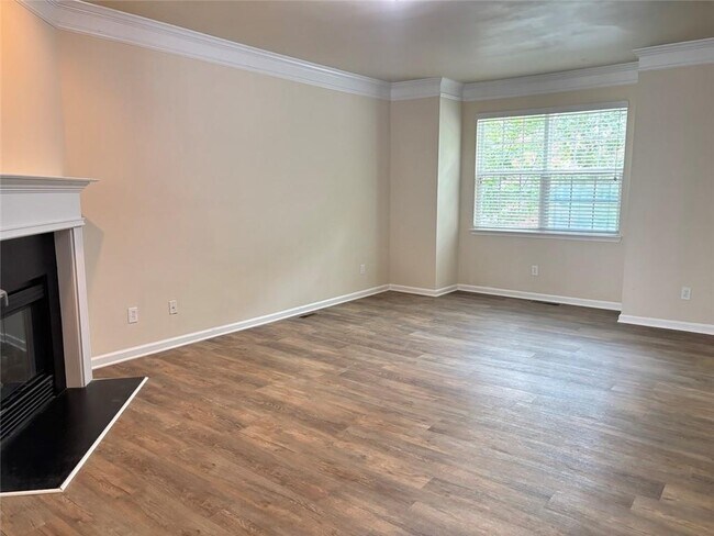 Photo - 2215 Landing Walk Dr