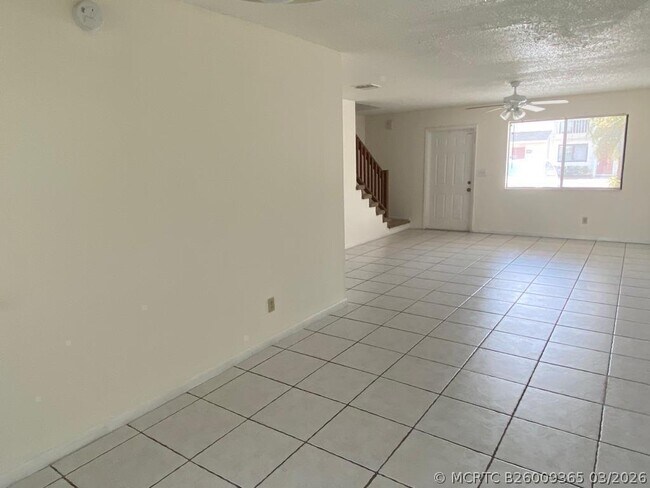 4901 Pier Dr