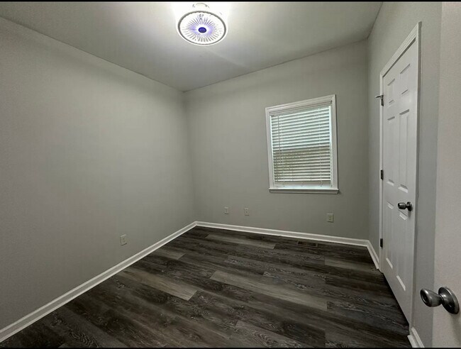 Photo - 2829 3rd Ave SW