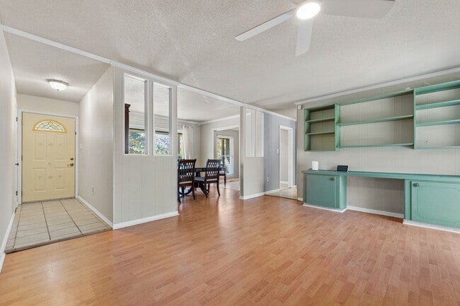 Photo - 79 Shoshoni Dr