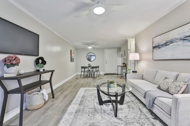 Photo - 5 Karen Cir Unit 4