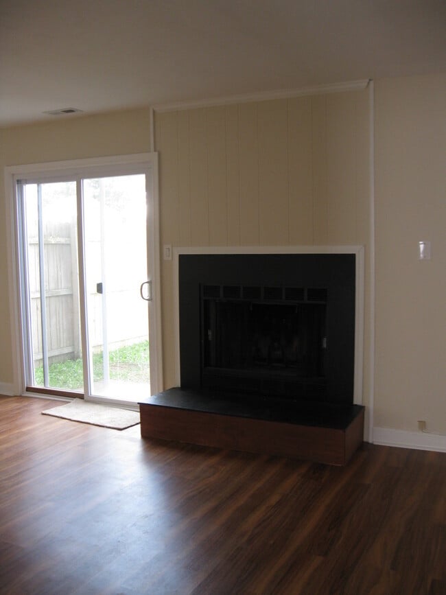 Photo - 2BR townhouse in the Western Branch area