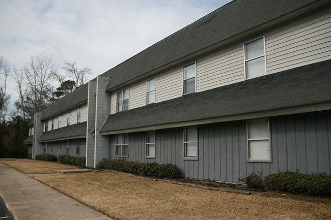 Photo - Hampton Place Apartments