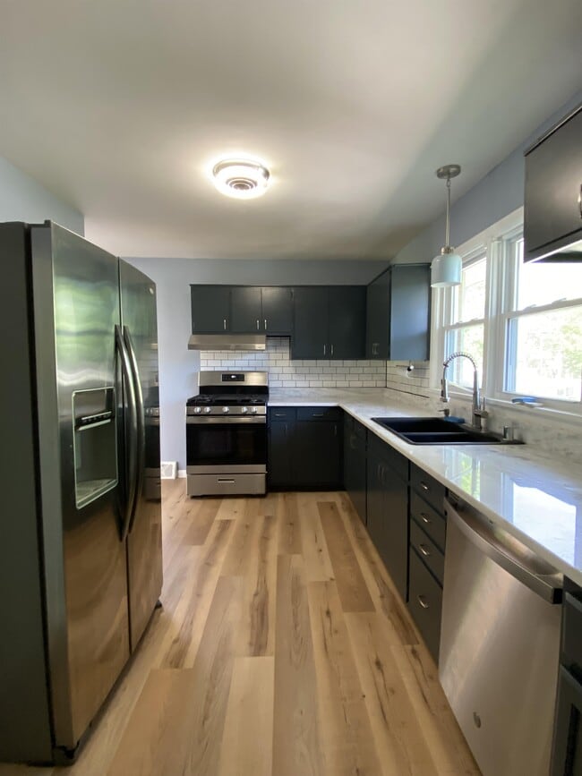 Photo - 1338 W Vine St