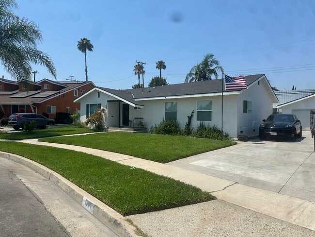 Building Photo - 1801 Lorella Ave Rental