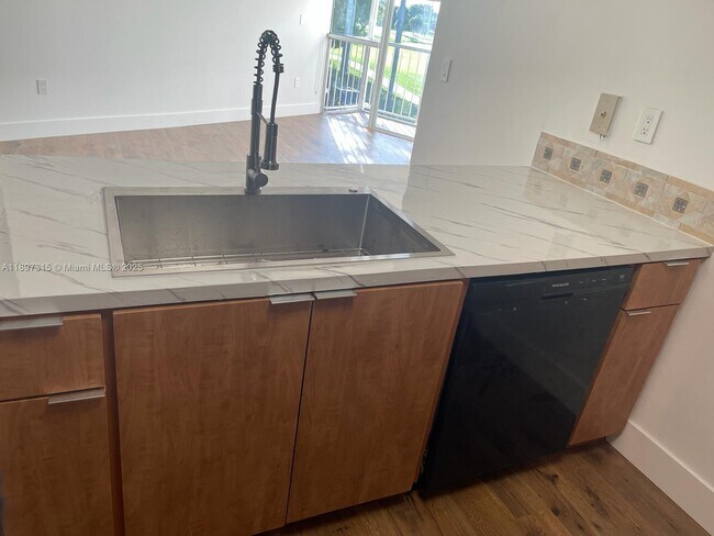 Photo - 6995 NW 186th St Unit E305