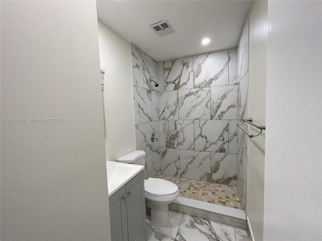 Photo - 1447 Towhee St
