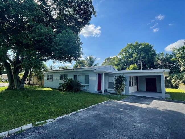 Building Photo - 3720 NW 4th St Rental