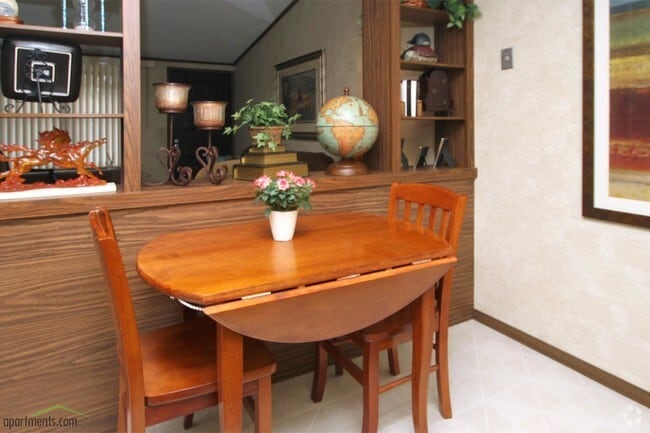 Comedor - Oakwood Park Apartments