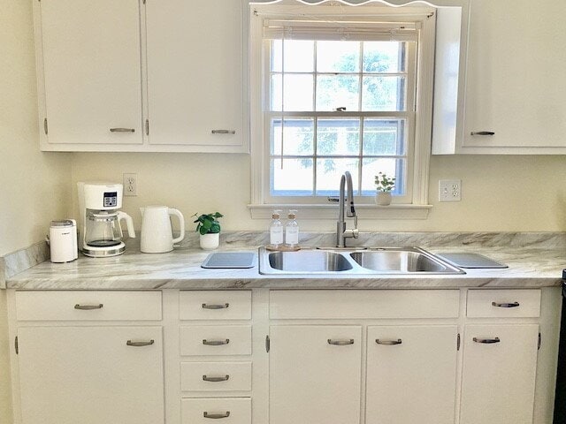 Photo - Newly updated large 1000 sq ft 1 bedroom, 1 bathroom apartment in the heart of Cherokee Triangle Unit 1