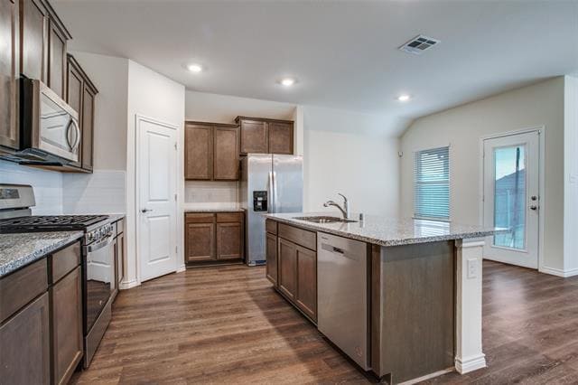 Photo - 627 Willow View Way