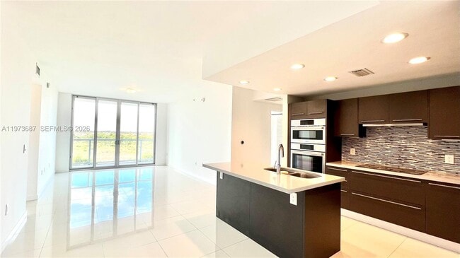 Photo - 7751 NW 107th Ave Unit 612