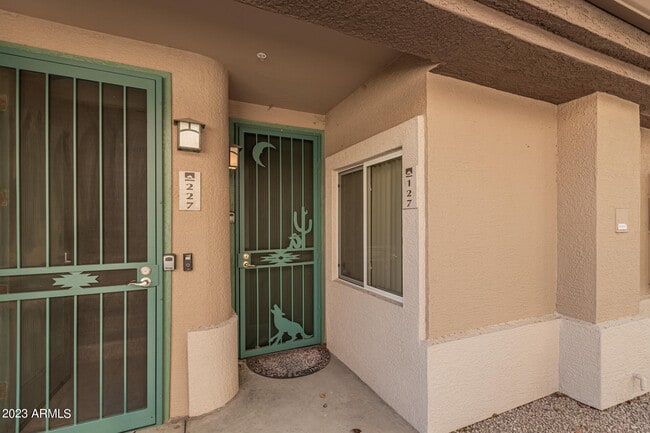 6535 E Superstition Springs Blvd