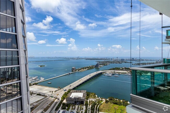 Building Photo - 900 Biscayne Blvd Unit PH 6309 Rental