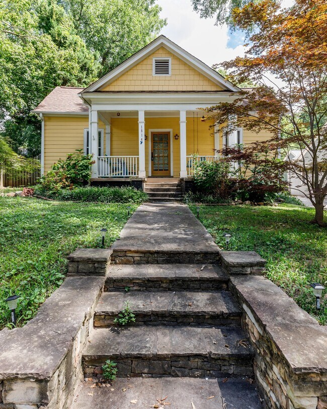 Building Photo - 1514 Fairview Rd