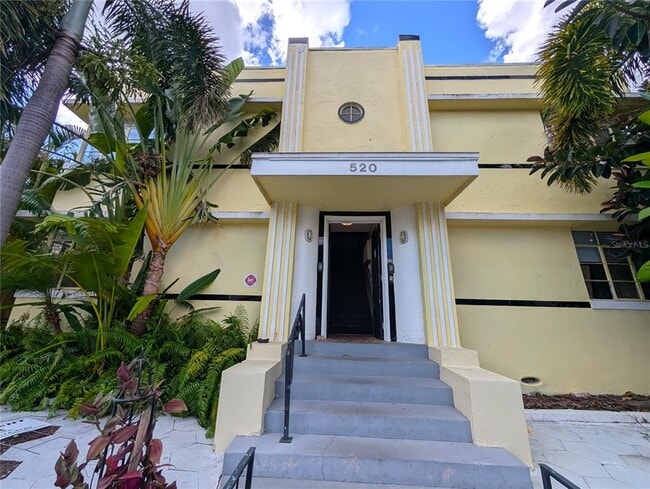 Building Photo - 520 11th Ave N Unit 1