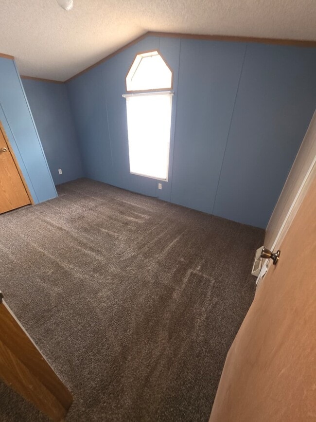 Photo - 905 W 37th Ave