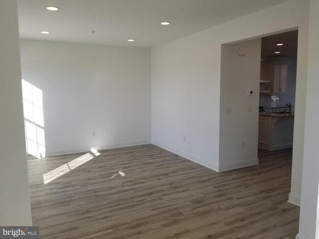 Building Photo - 207 Hoke Farm Way