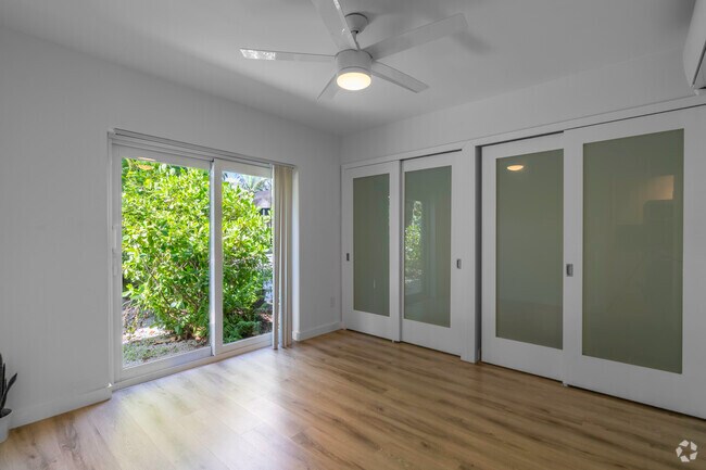 1BR, 1BA - 415SF - Bedroom