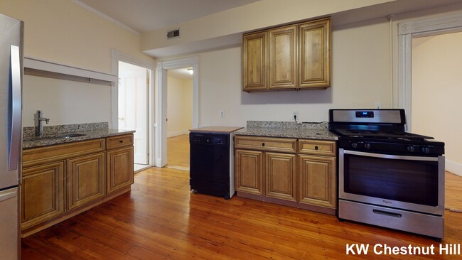 Building Photo - 192 Hillside St Unit 1 Rental