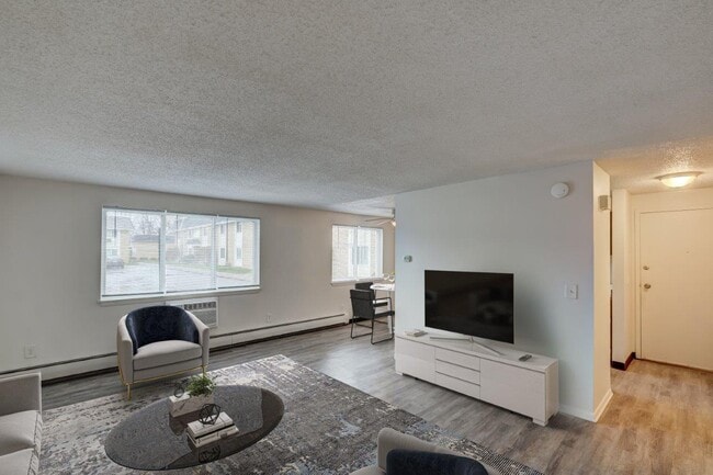 Hilton Village Apartment Homes