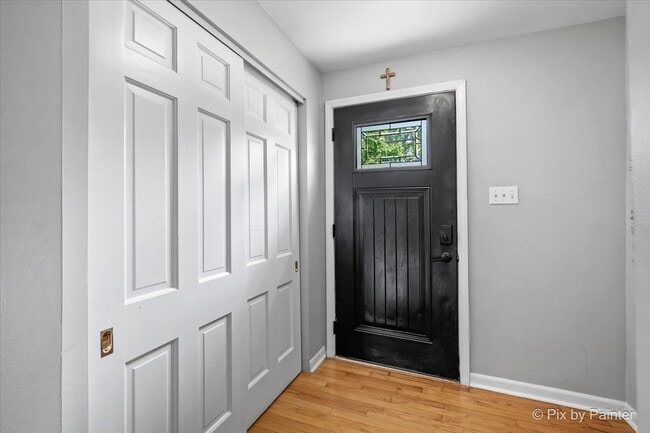 Photo - 120 W Hillside Ave