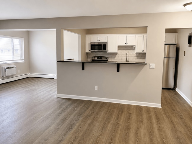 Photo - Country Manor Apartment Homes
