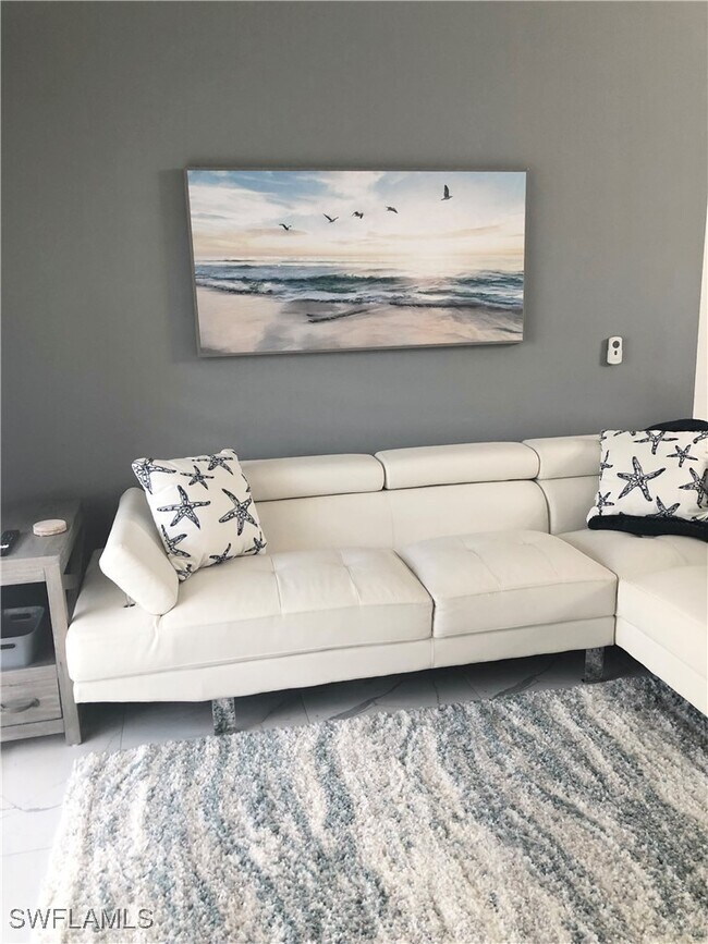 Building Photo - 1220 Wildwood Lakes Blvd Unit 306