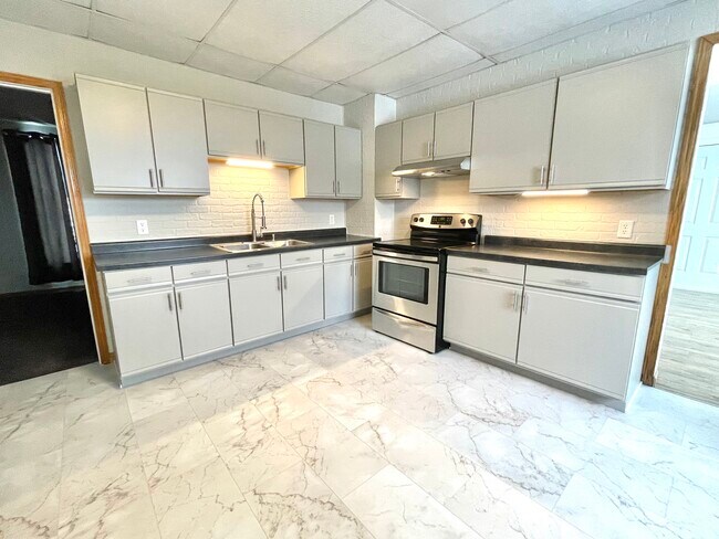 Photo - 121 Duplex Unit 1