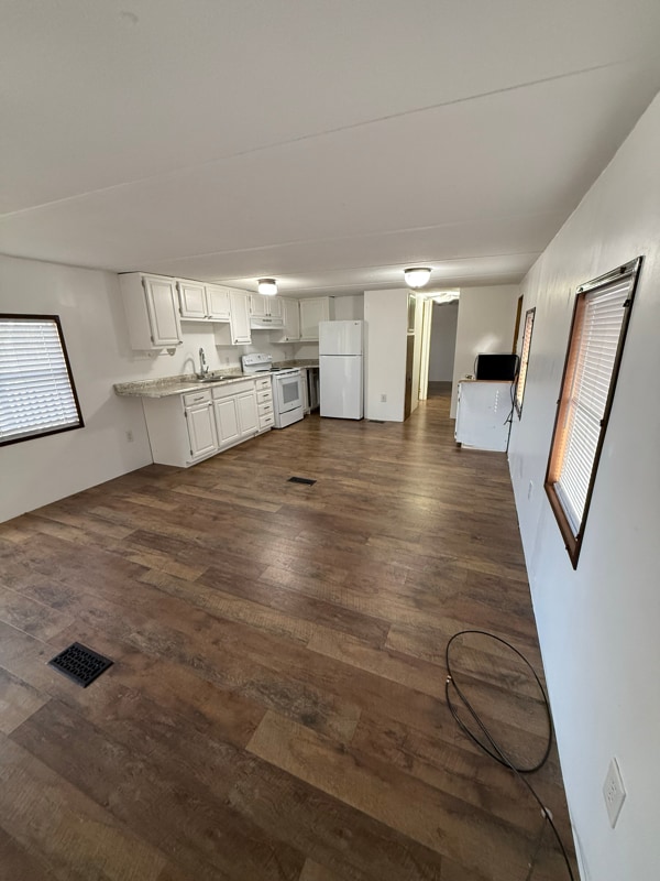 Photo - 8312 Lucas Ln