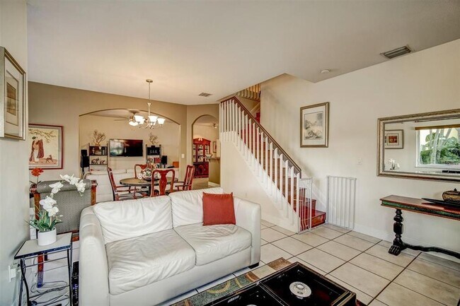 Photo - 10280 SW 18th St