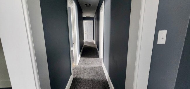 Photo - 1801 N Wisconsin St Unit UPPER