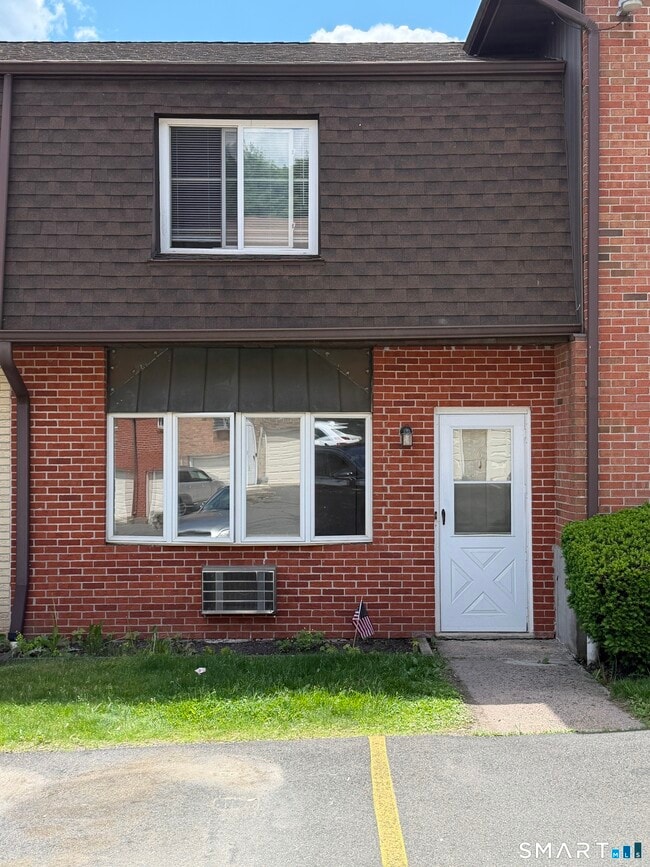 Building Photo - 909 Hamilton Ave Unit 6