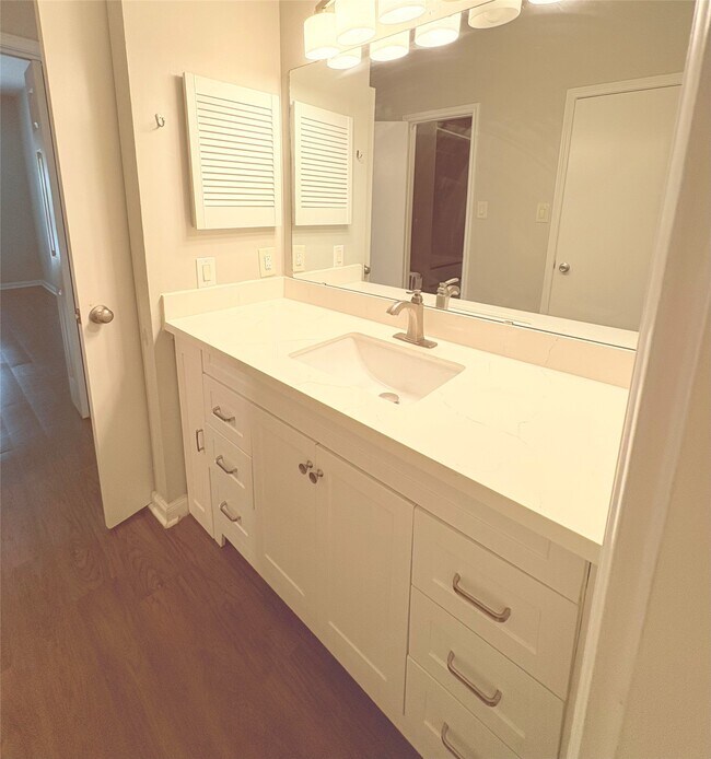 Photo - 2475 Underwood St Unit 382