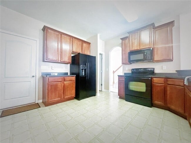 Photo - 6400 Mossy Oak Landing