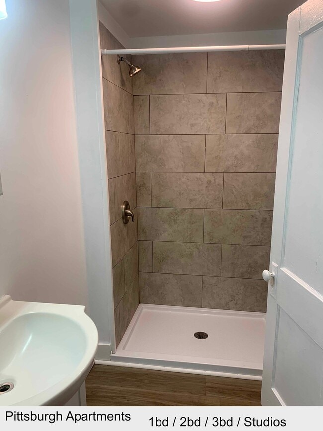 Photo - 709 Carothers Ave Unidad 6