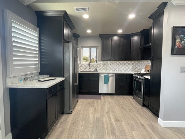 18376 Goodwin Ln Unit 18376