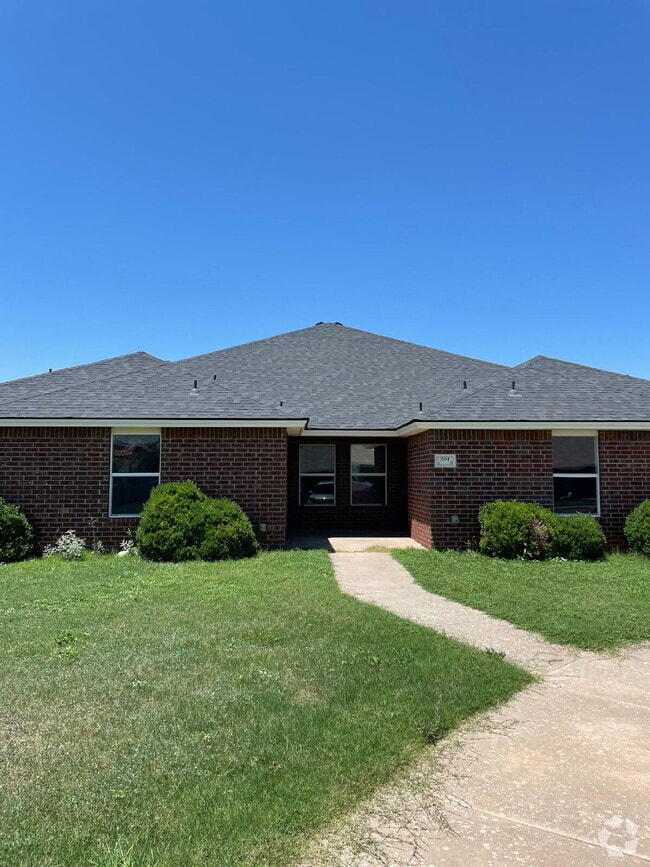 Building Photo - Great 3/3/2 on quiet cul-de-sac street Rental