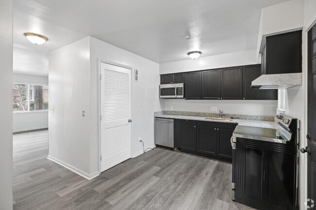 Photo - 3515 W Siebenthaler Ave