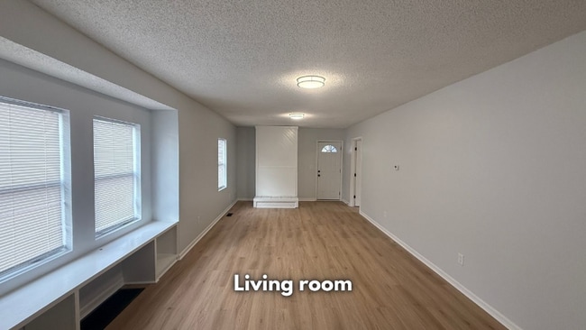 Photo - 907 S Cedar Ave