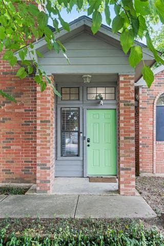 Photo - 216 Cutting Horse Ln