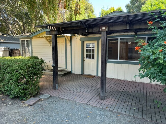 519B Hope Street - 519B Hope Street House
