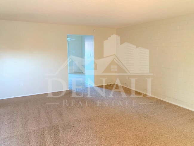 Photo - 3510 E Ludlow Dr